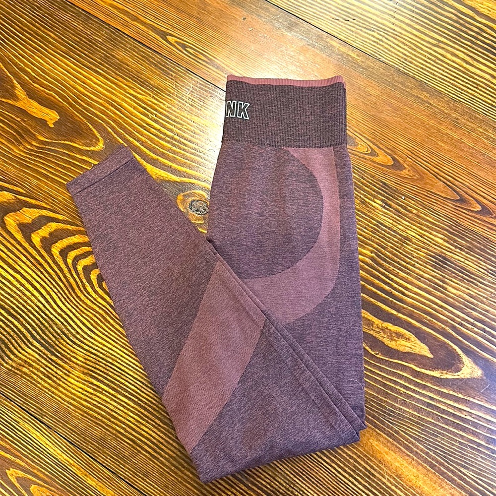 PINK Victoria’s Secret Women’s XS Seamless Pink/Purple Tight Athletic Leggings